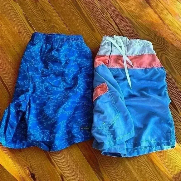 2 Pairs Of Men's Swim Trunks 1 Columbia 1 RS Surf Size Large - Picture 1 of 11